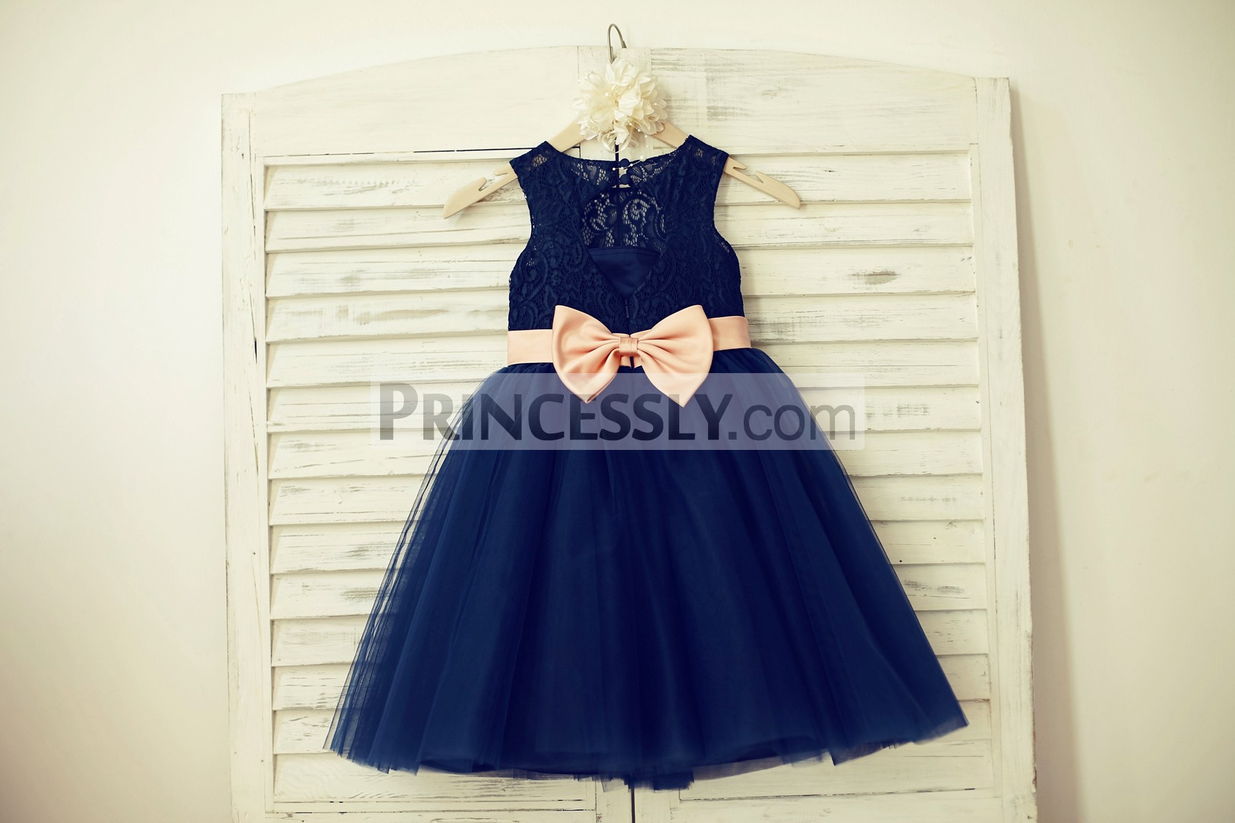 navy blue dress with belt